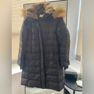 S13 - Women’s Black Winter Puffer Coat - Size S